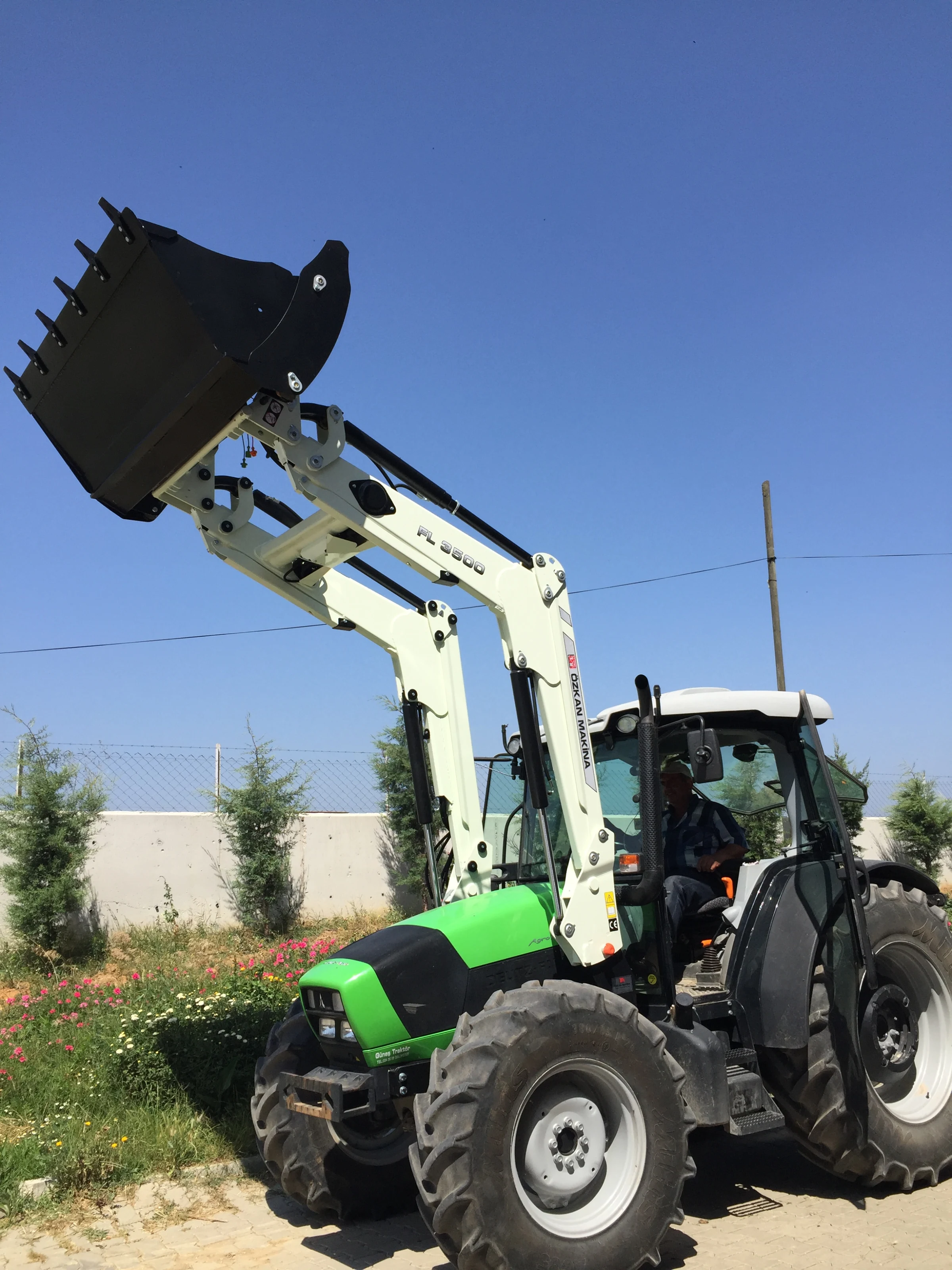 Deutz AGROFARM 420 Özkan Makina uygulama 4