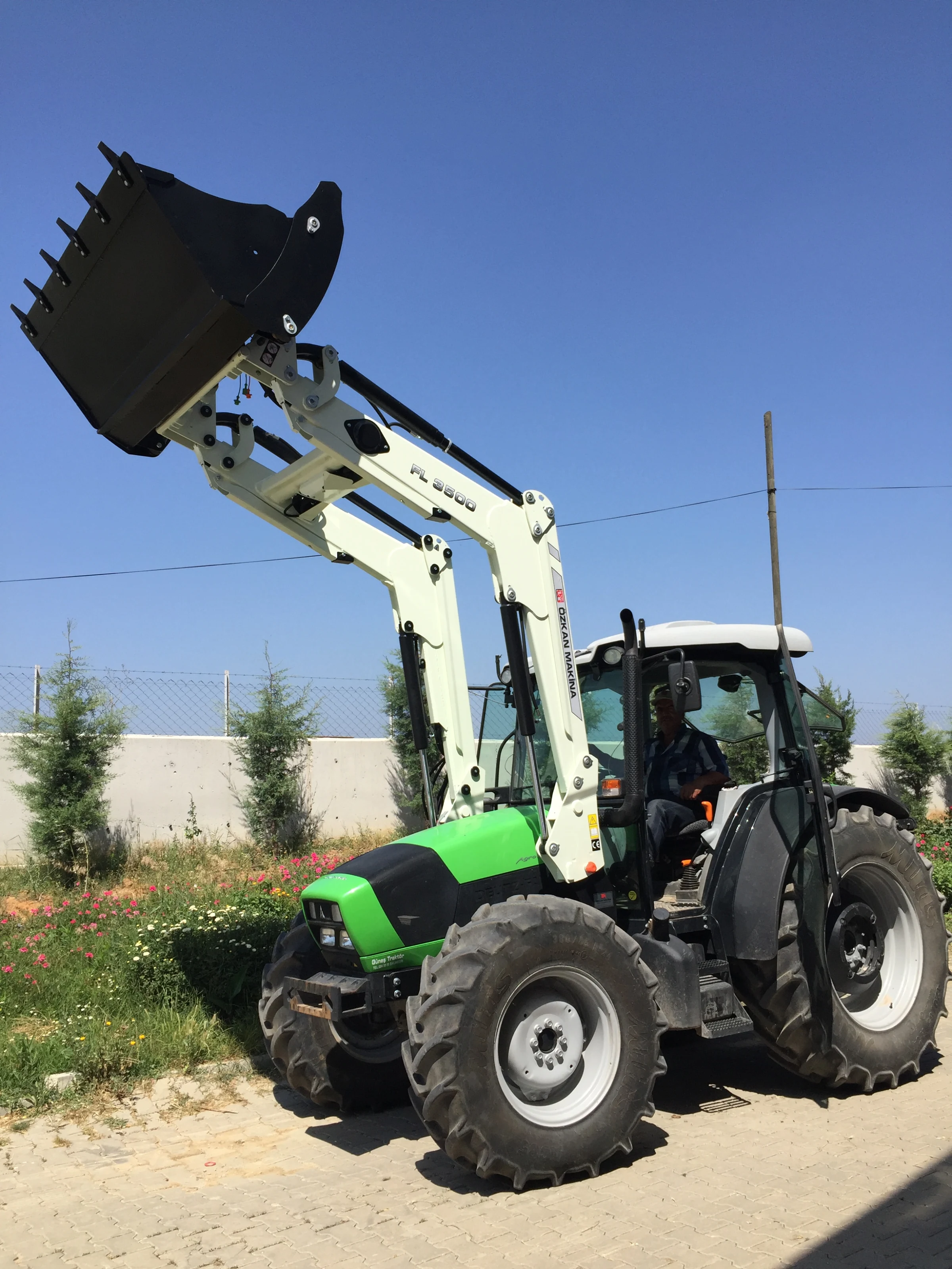 Deutz AGROFARM 420 Özkan Makina uygulama 5