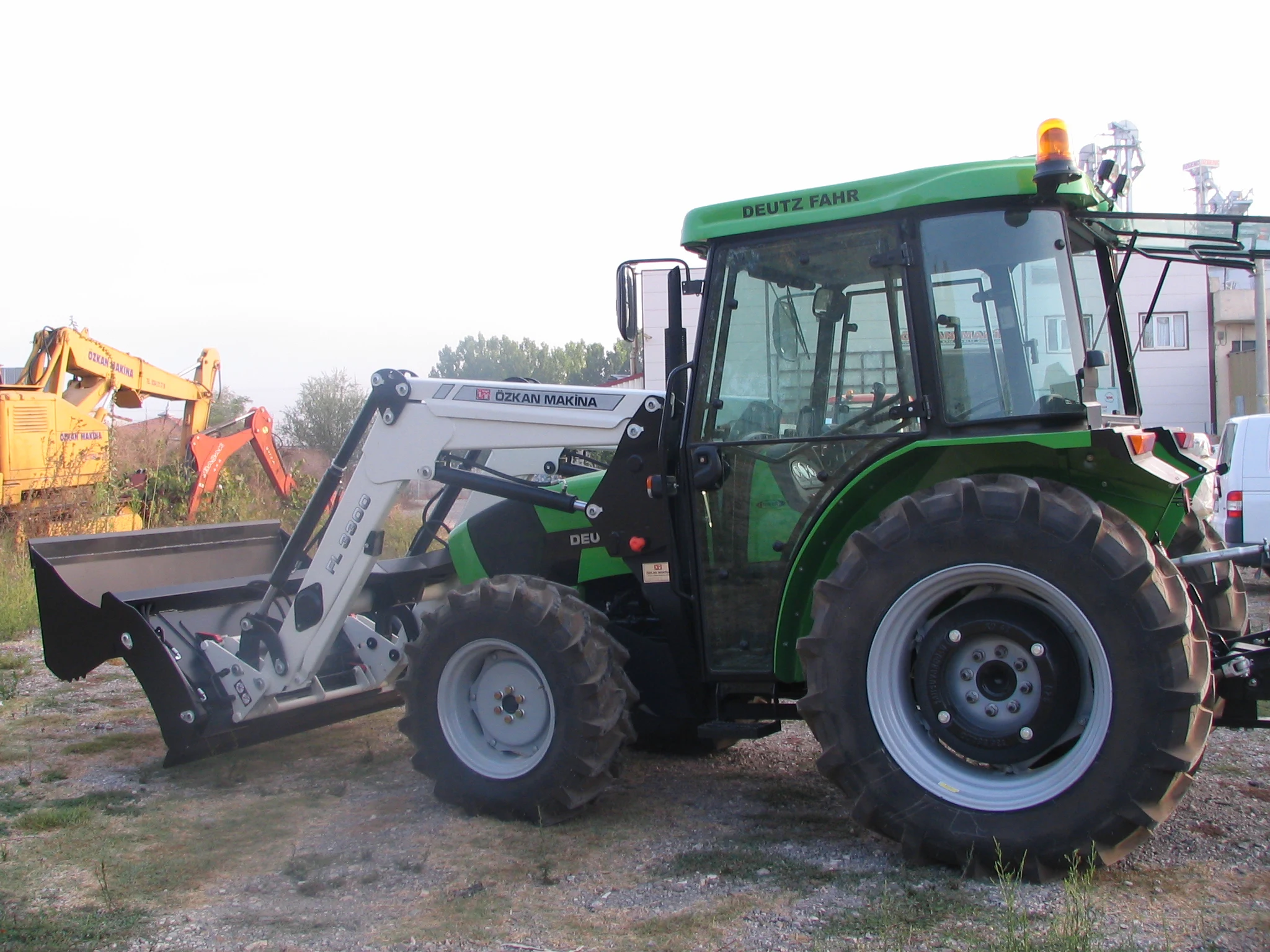 Deutz AGROLUX 310 Özkan Makina uygulama 3