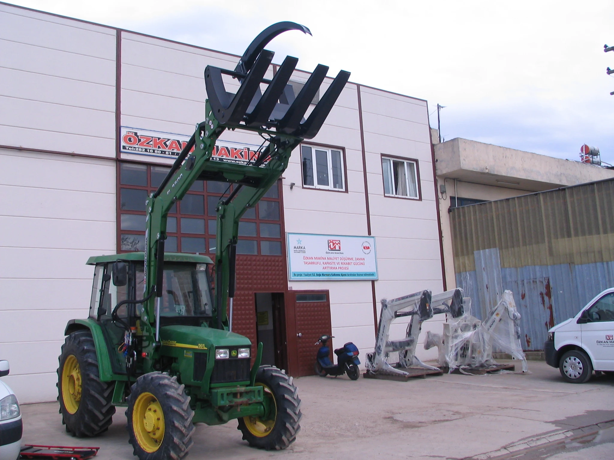 John Deere 5715 Özkan Makina uygulama 4