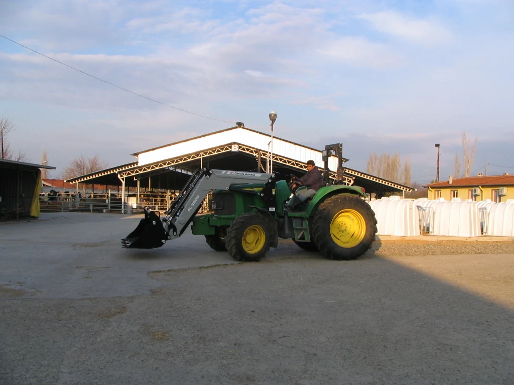 John Deere 6215 Özkan Makina uygulama 1