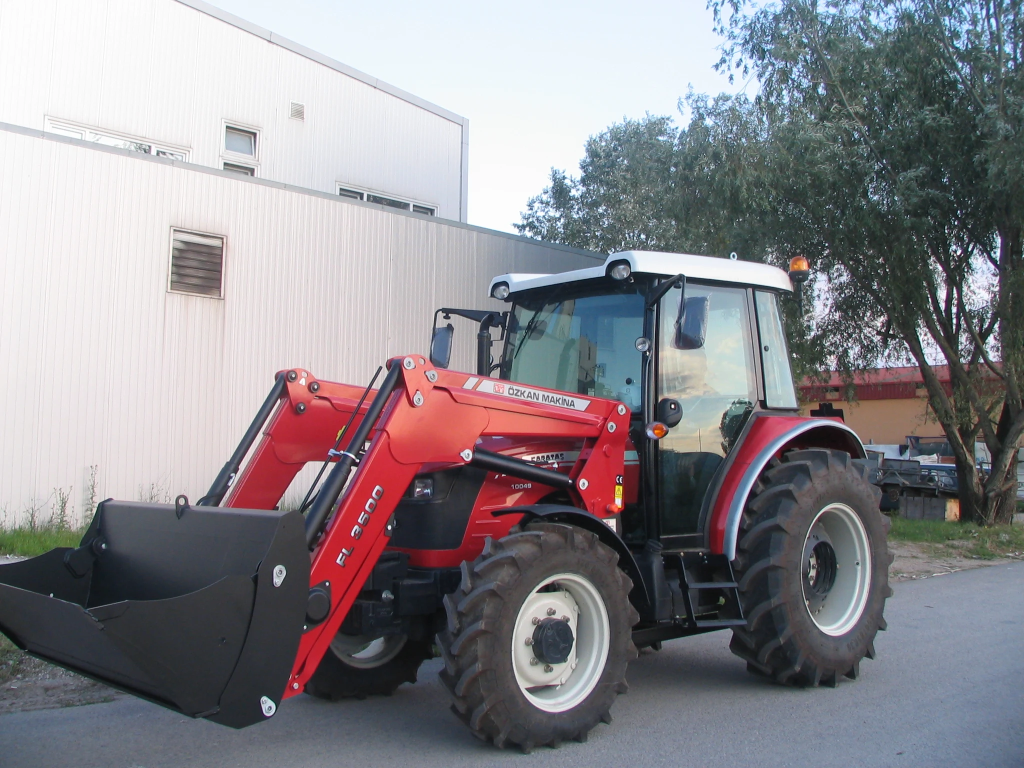 KARATAŞ 100 ( KABİNLİ ) Özkan Makina uygulama 3