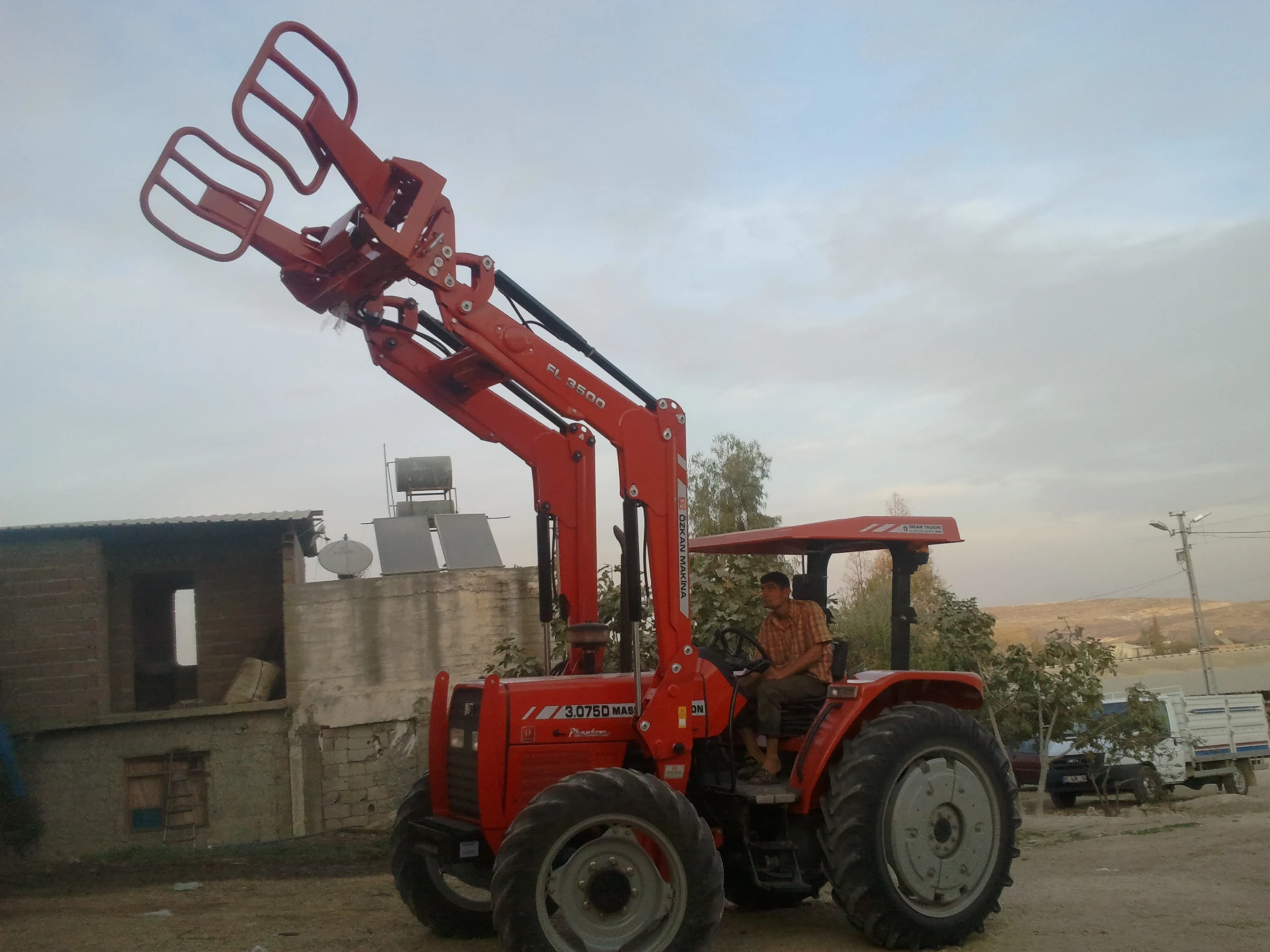 Massey Ferguson 3075 Özkan Makina uygulama 1