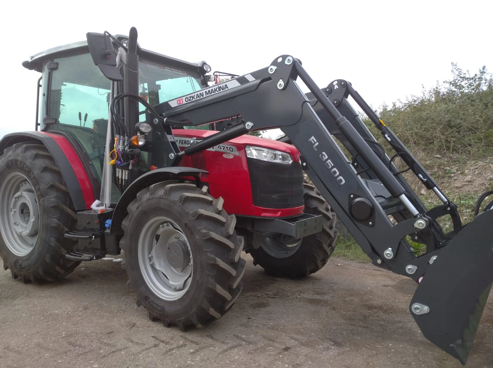 Massey Ferguson 4710M Özkan Makina uygulama 1