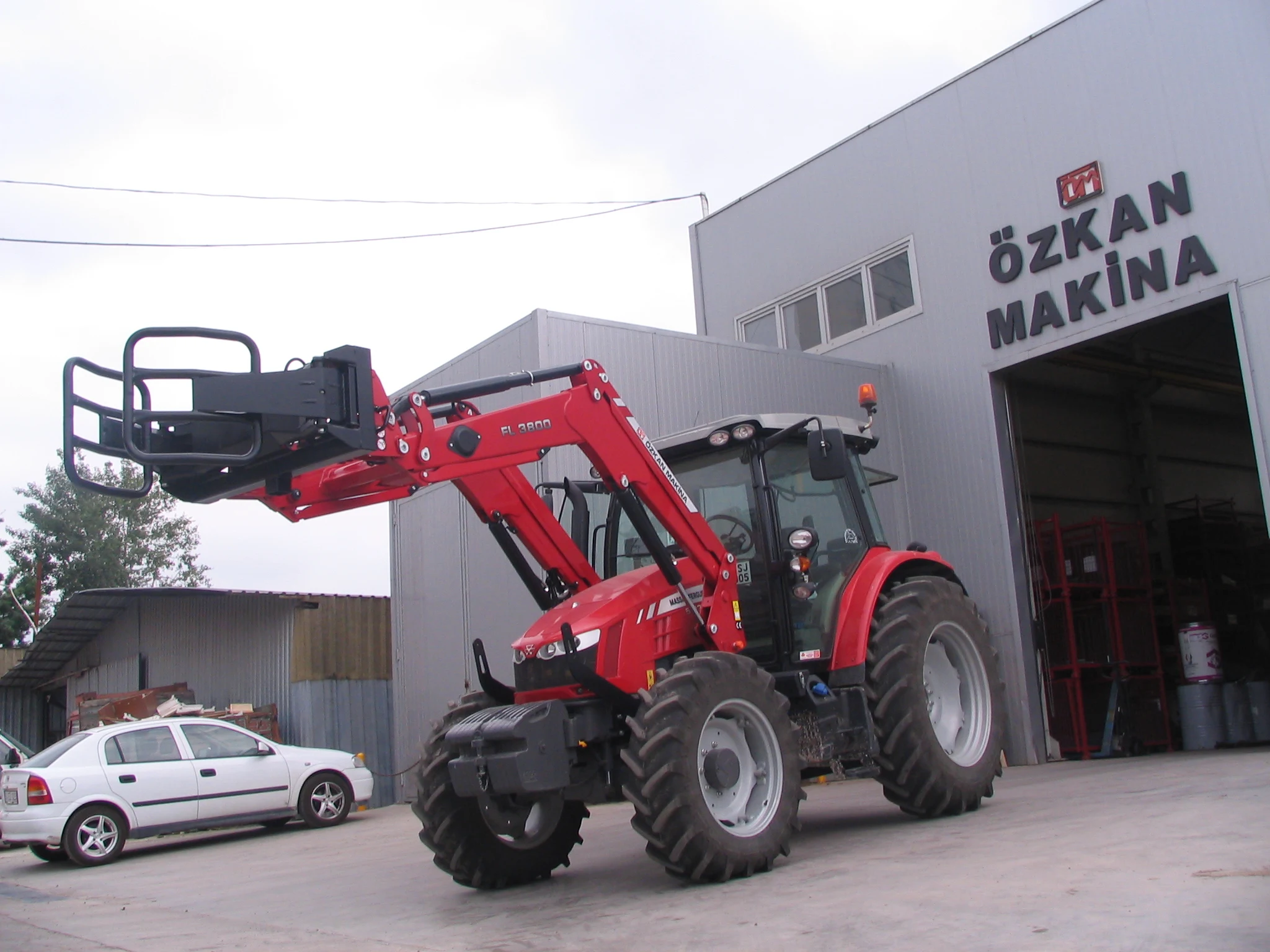 Massey Ferguson 5713 Özkan Makina uygulama 1