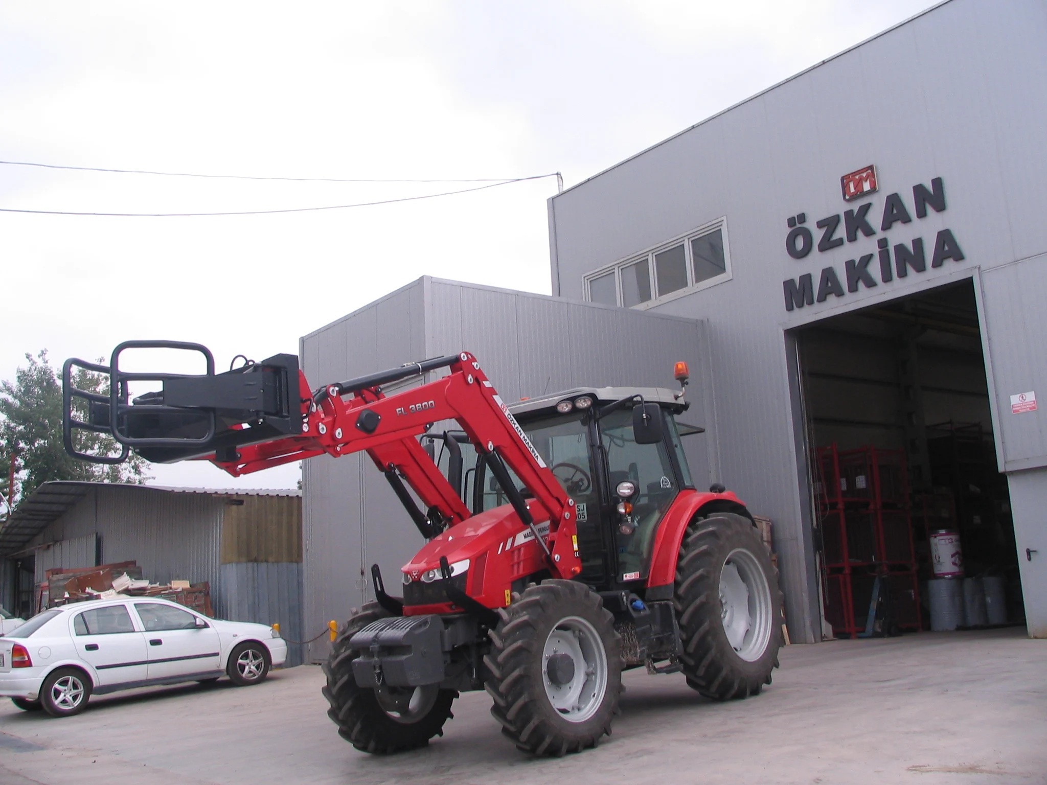 Massey Ferguson 5713 Özkan Makina uygulama 10