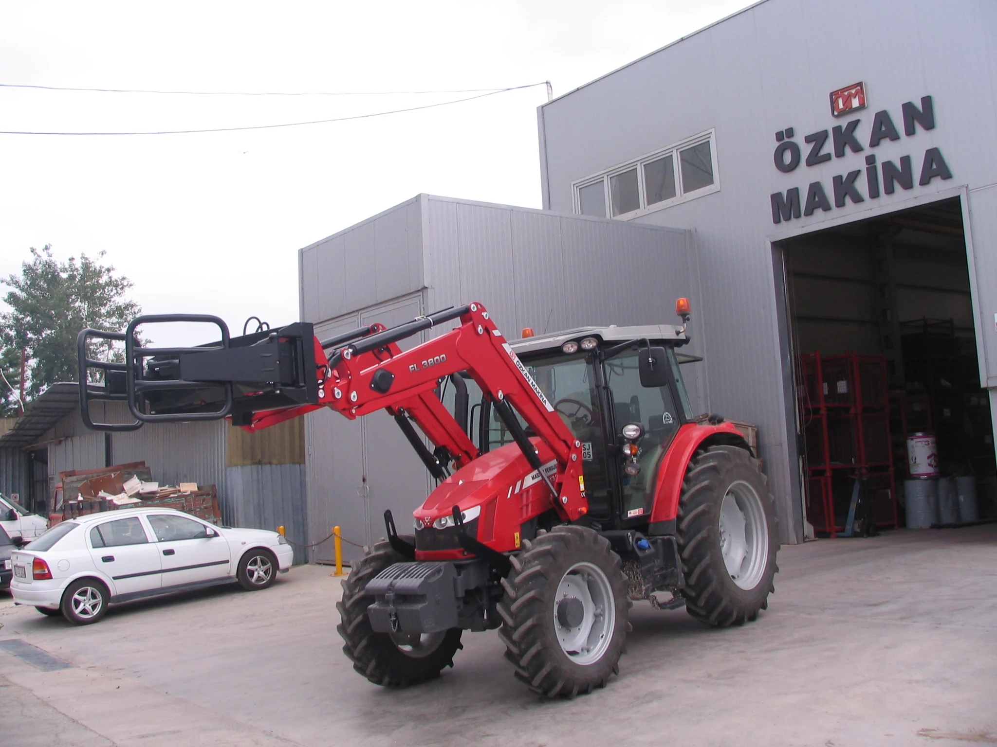Massey Ferguson 5713 Özkan Makina uygulama 2