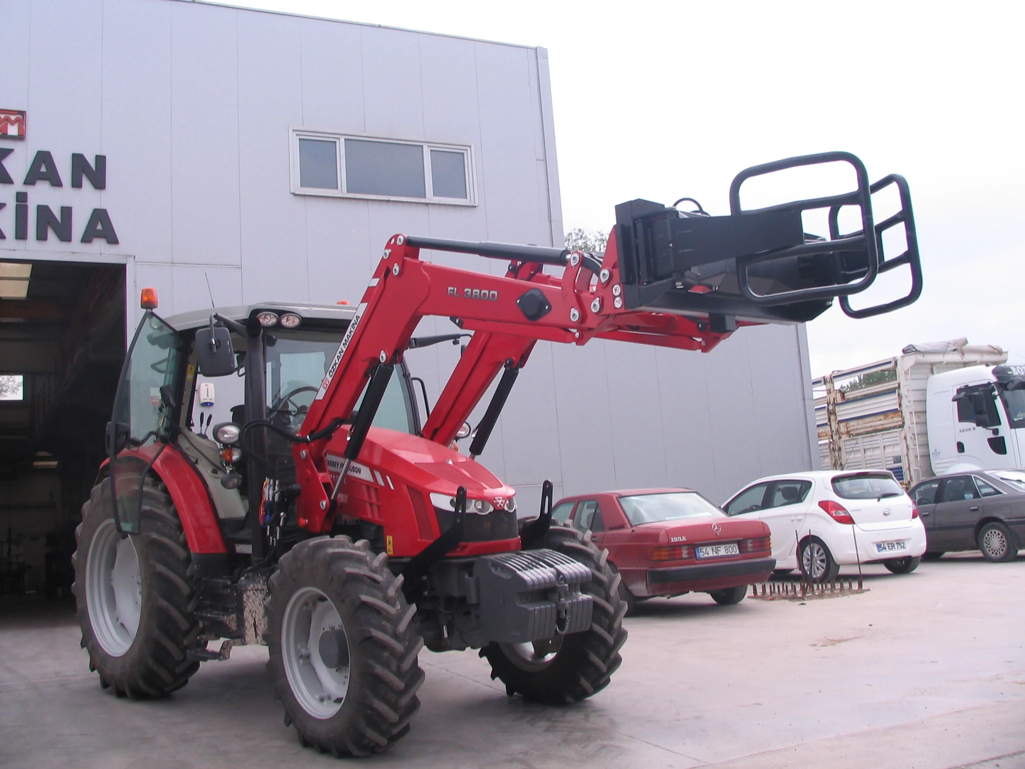 Massey Ferguson 5713 Özkan Makina uygulama 4