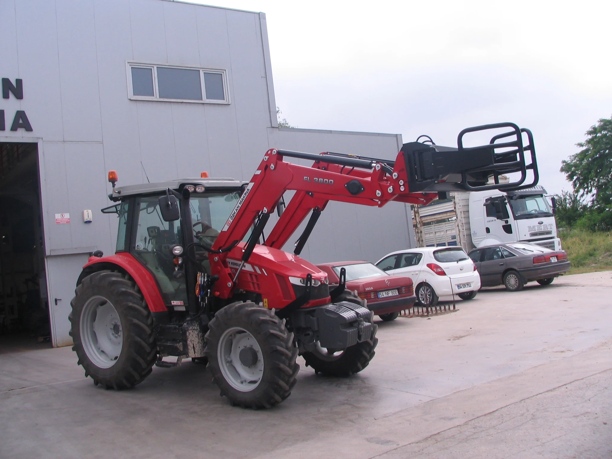 Massey Ferguson 5713 Özkan Makina uygulama 9