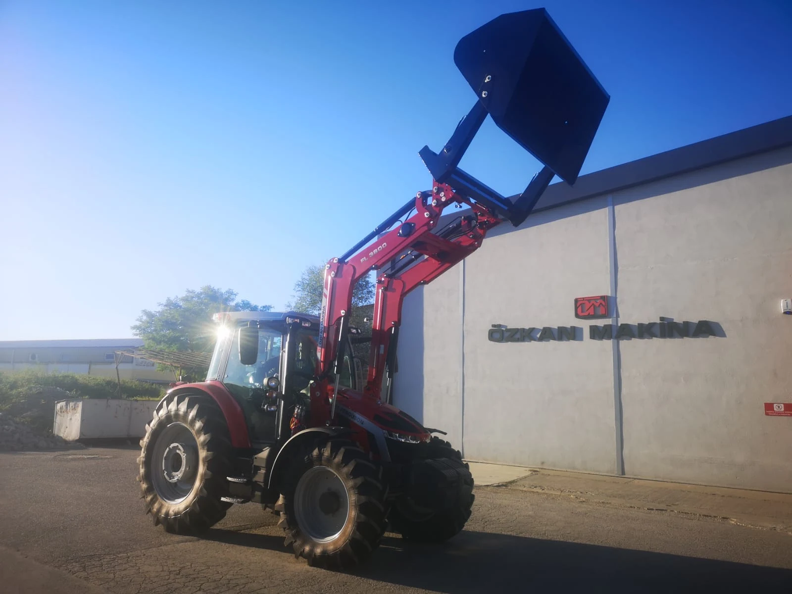 Massey Ferguson 5.S 105 Özkan Makina uygulama 3