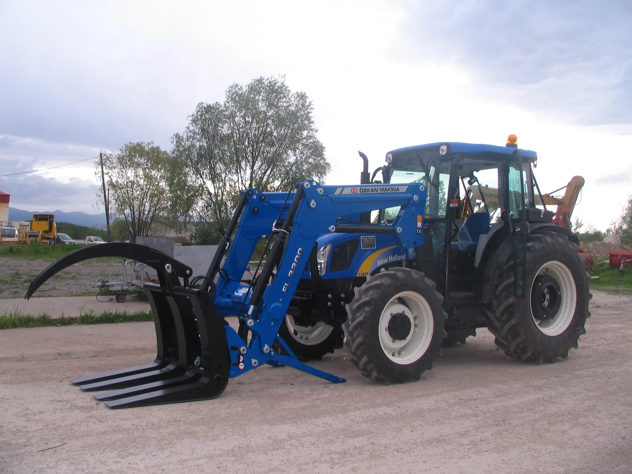 New Holland T4030 Özkan Makina uygulama 3