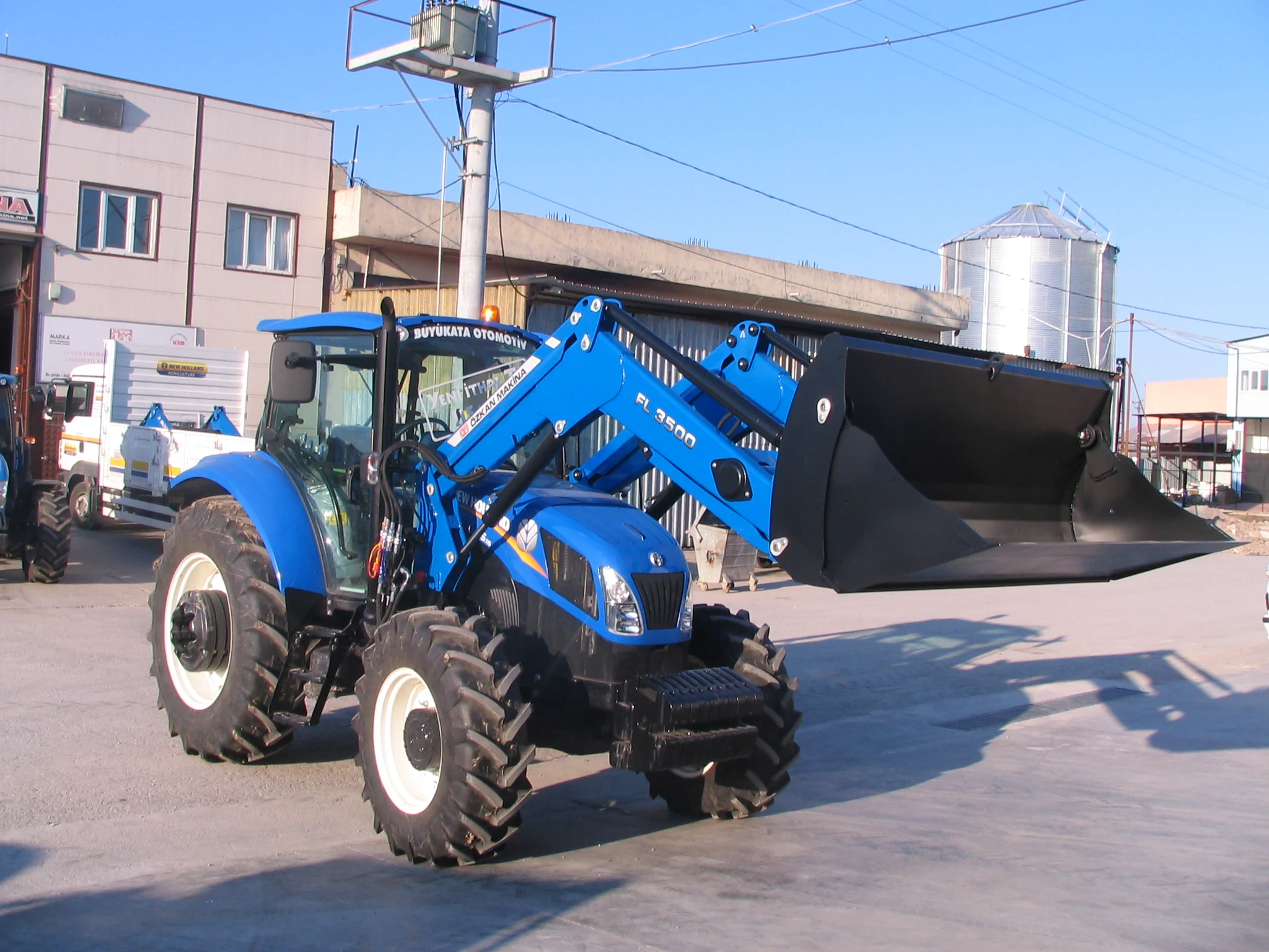 New Holland T5. 115 Özkan Makina uygulama 4