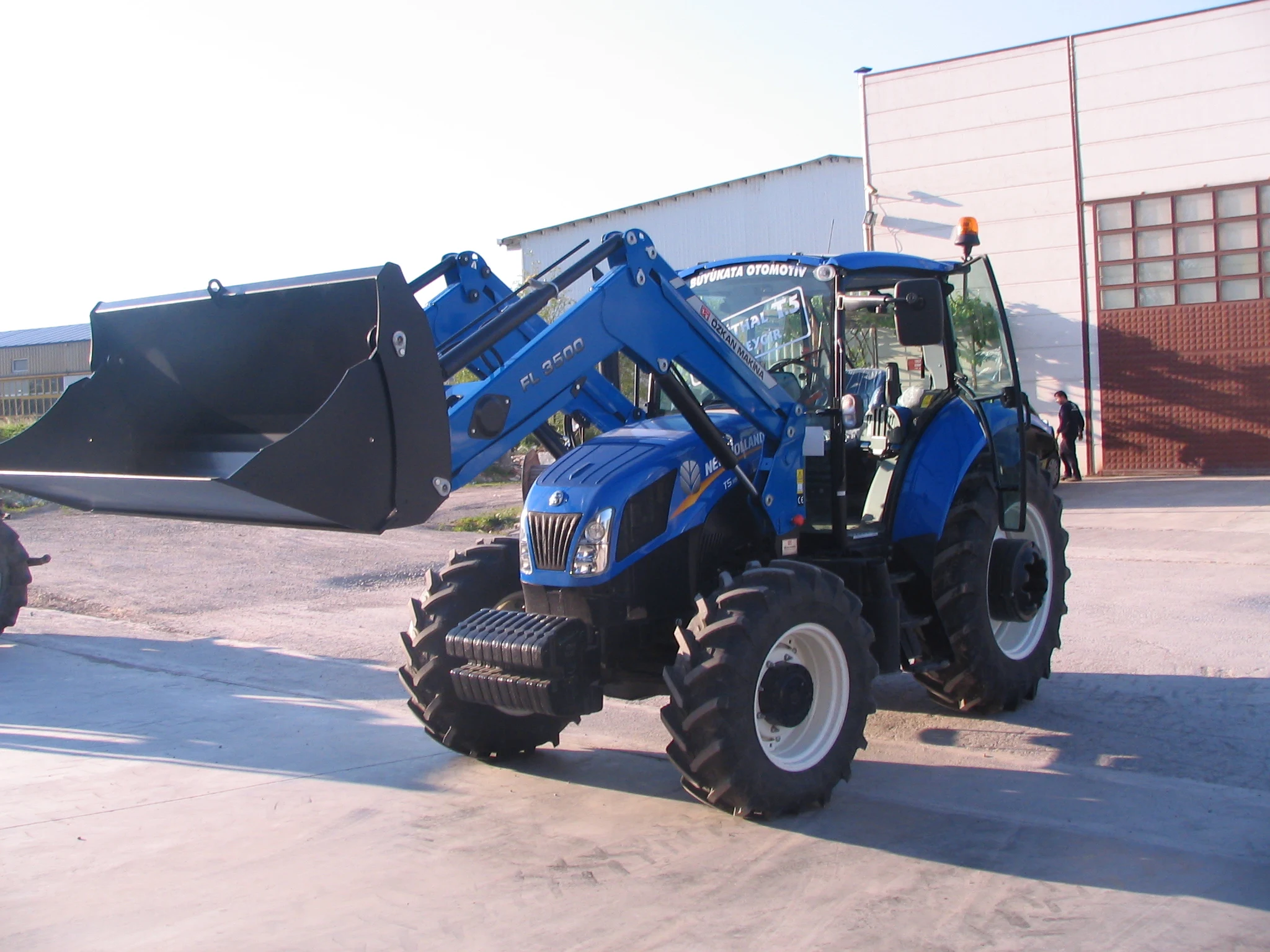New Holland T5. 115 Özkan Makina uygulama 9