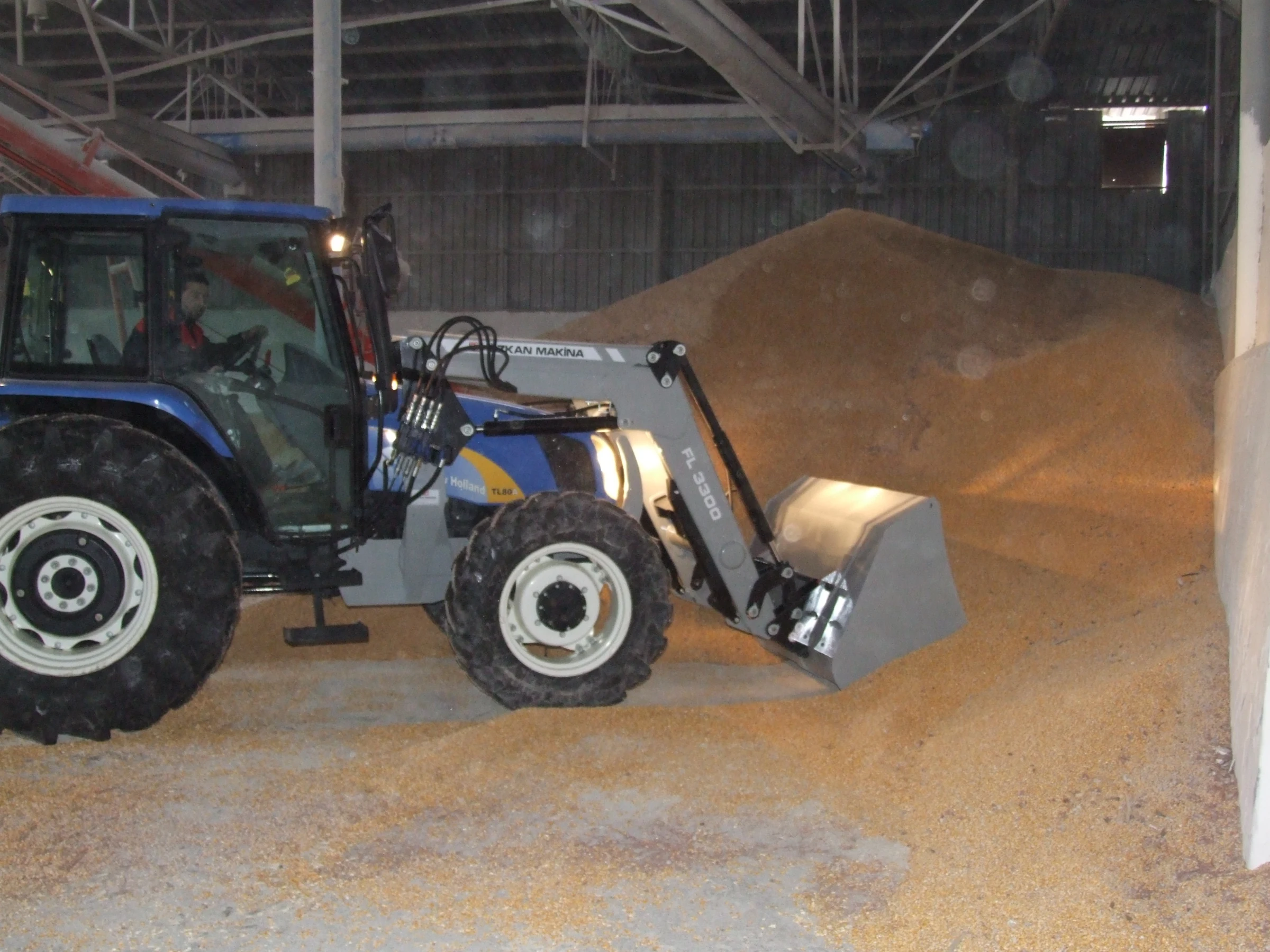 New Holland TL80A Özkan Makina uygulama 1