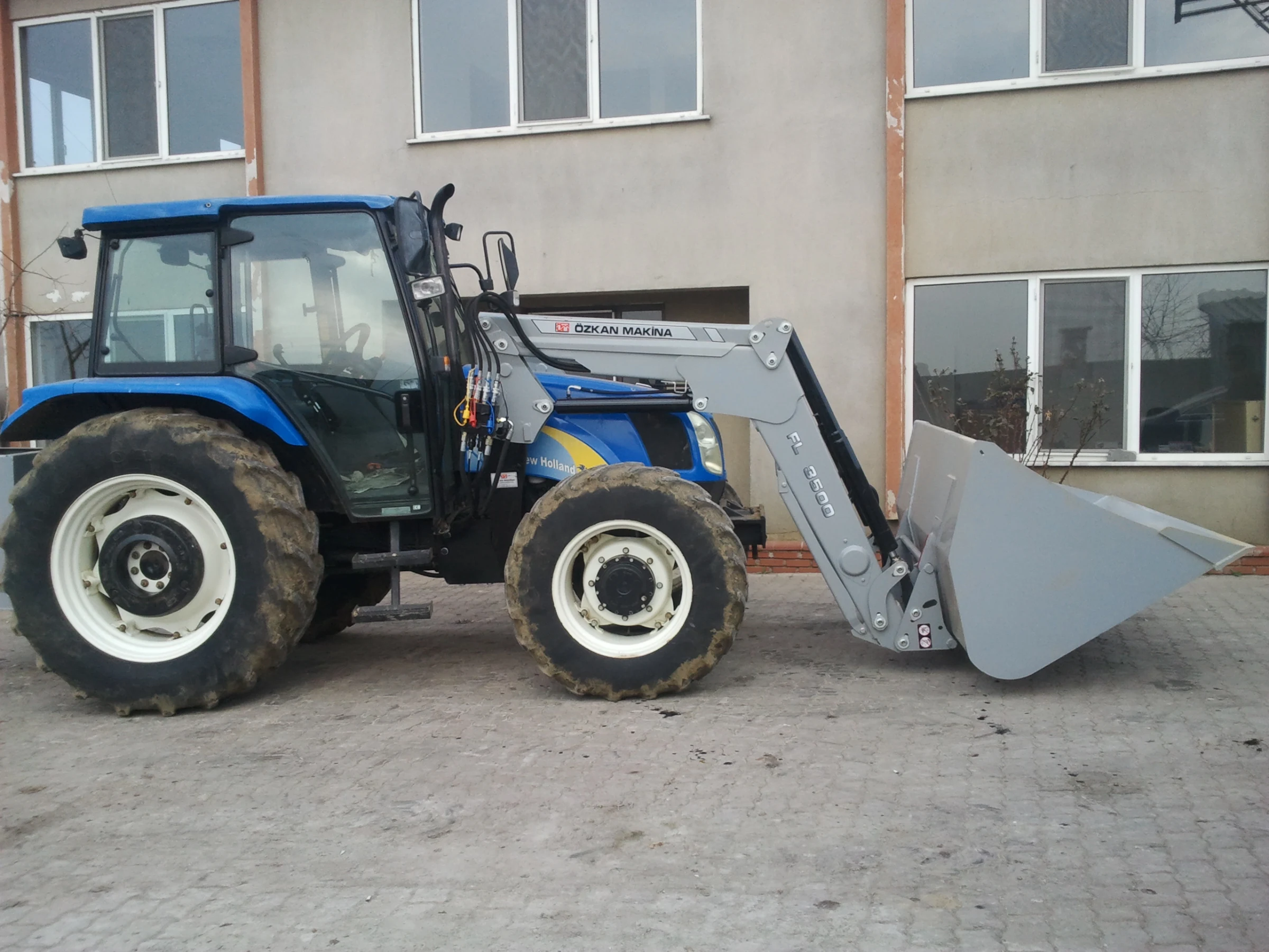 New Holland TLA 100 Özkan Makina uygulama 2
