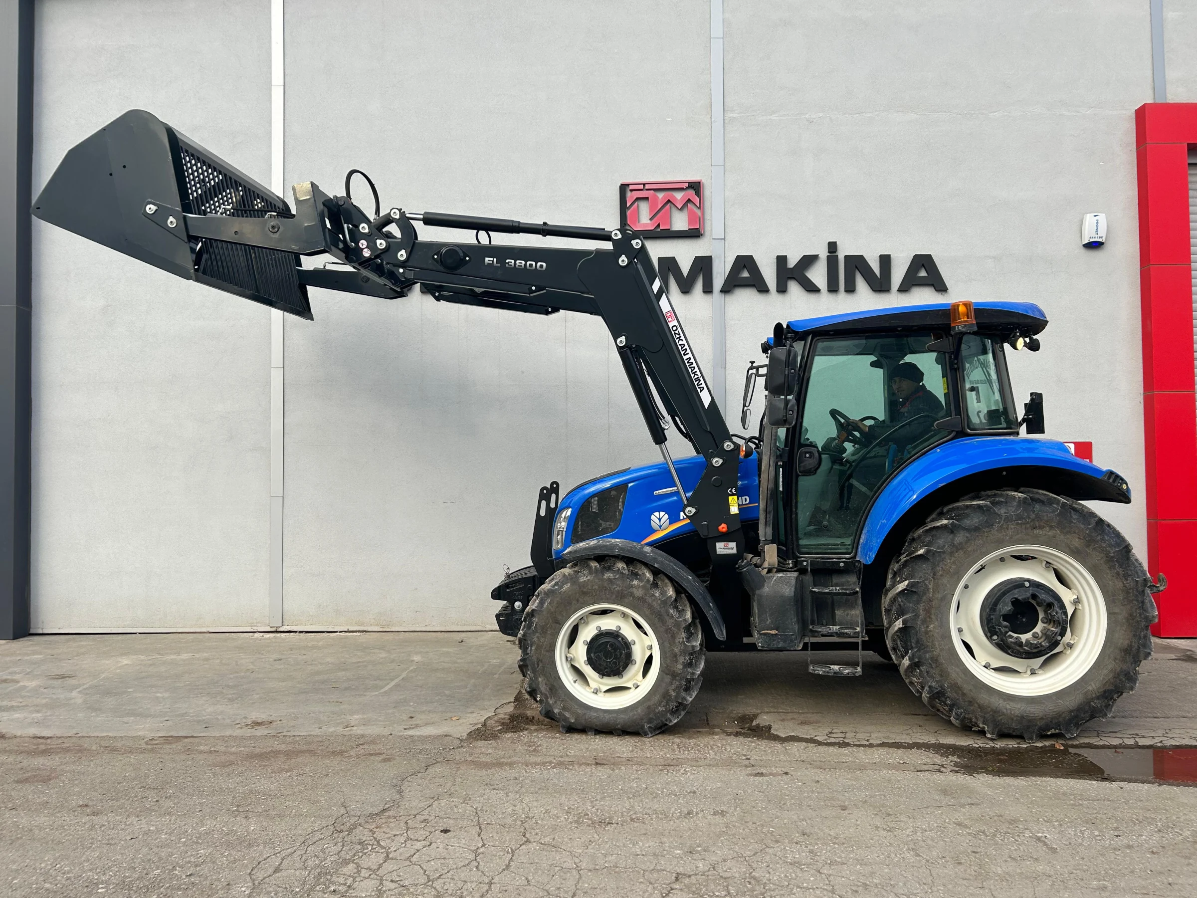 New Holland TR5.100 Özkan Makina uygulama 4