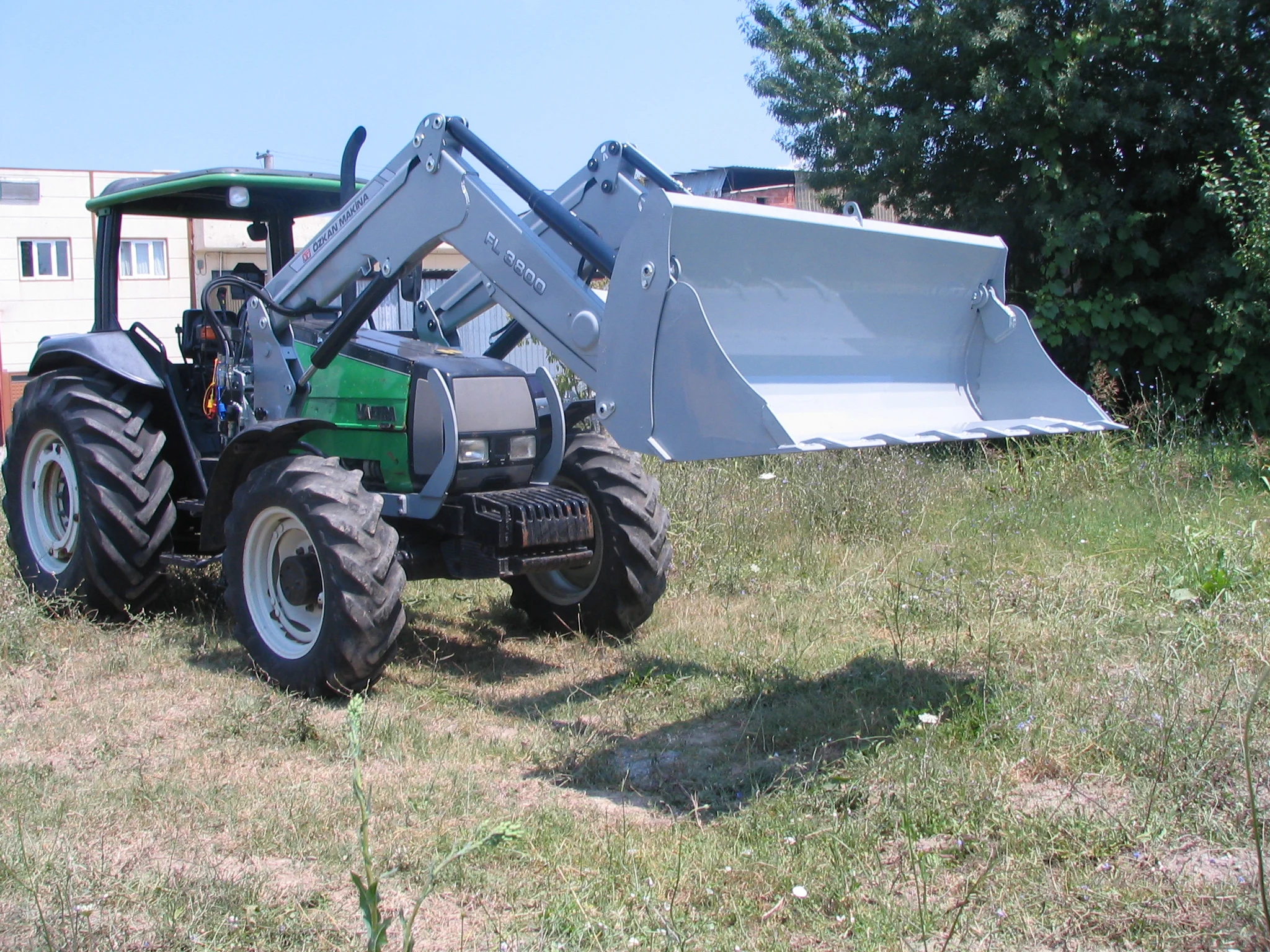 Valtra 800 Özkan Makina uygulama 6