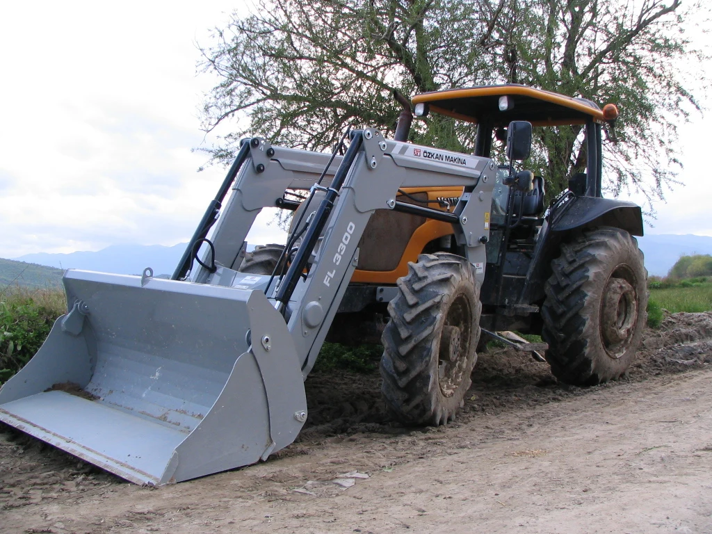 Valtra A75 Özkan Makina uygulama 4