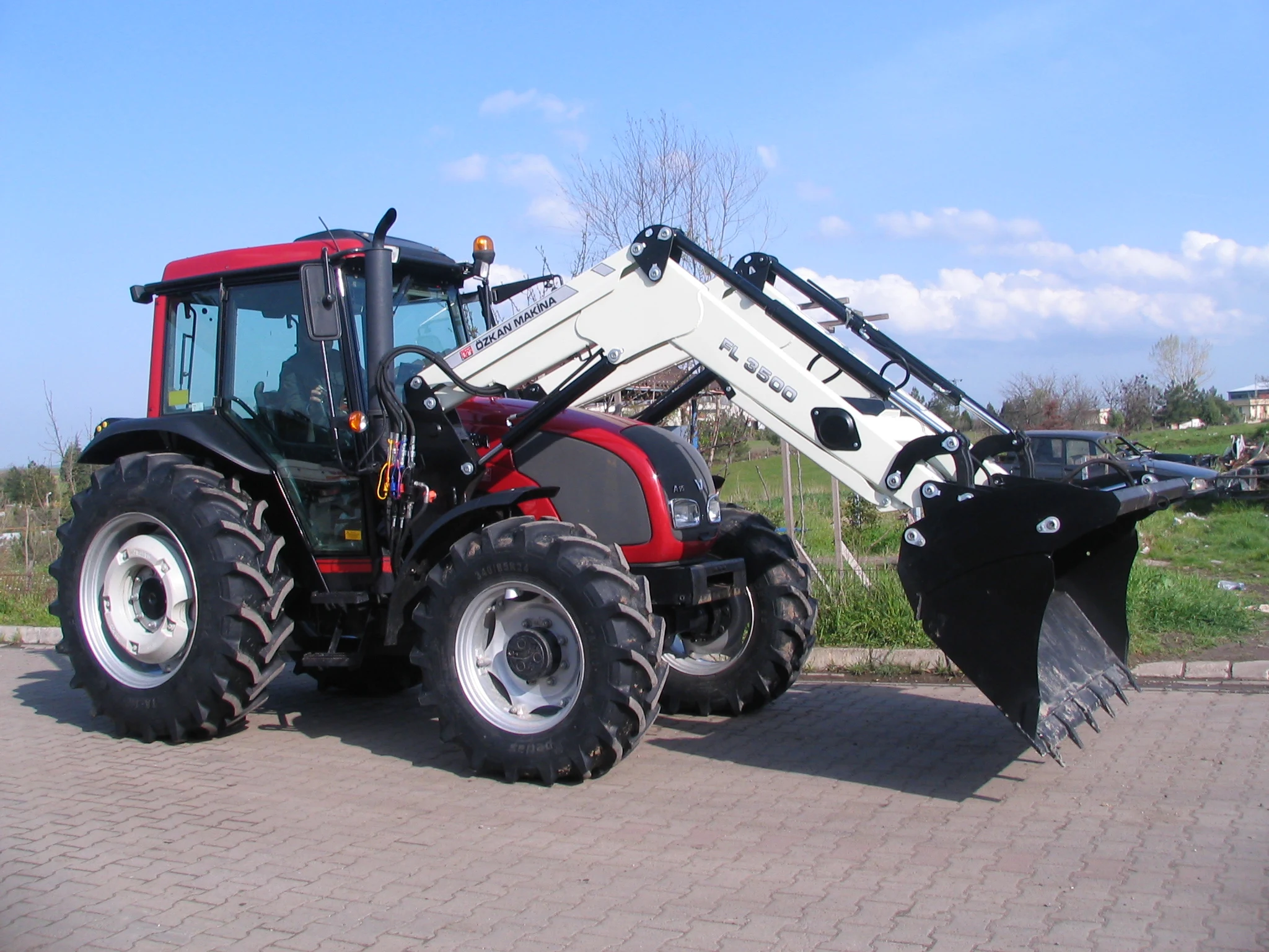 Valtra A85 Özkan Makina uygulama 3