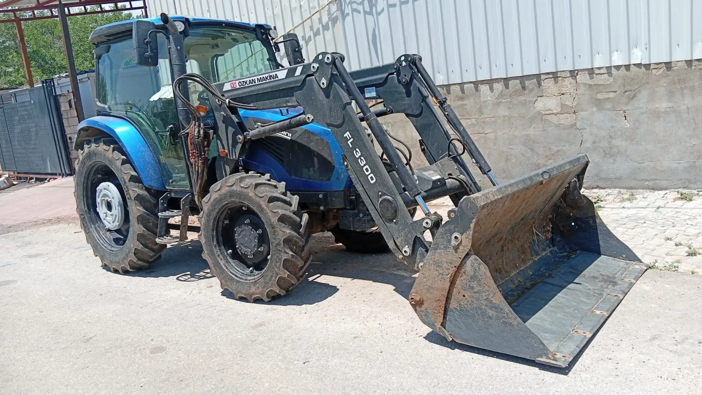 FL 3300 traktör ön yükleyici Özkan Makina